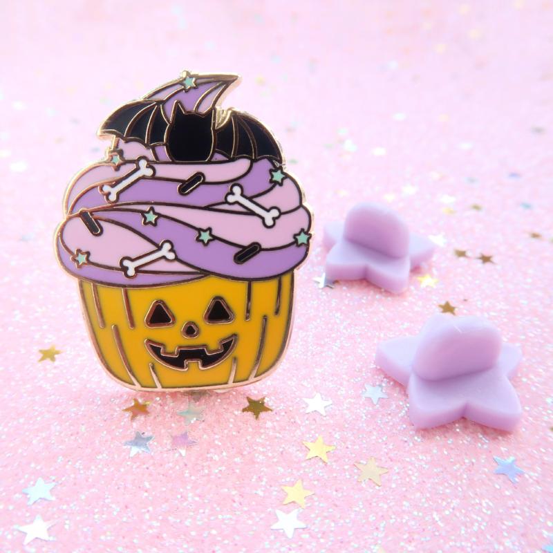 Halloween Cupcake Pin - Little Lefty Lou