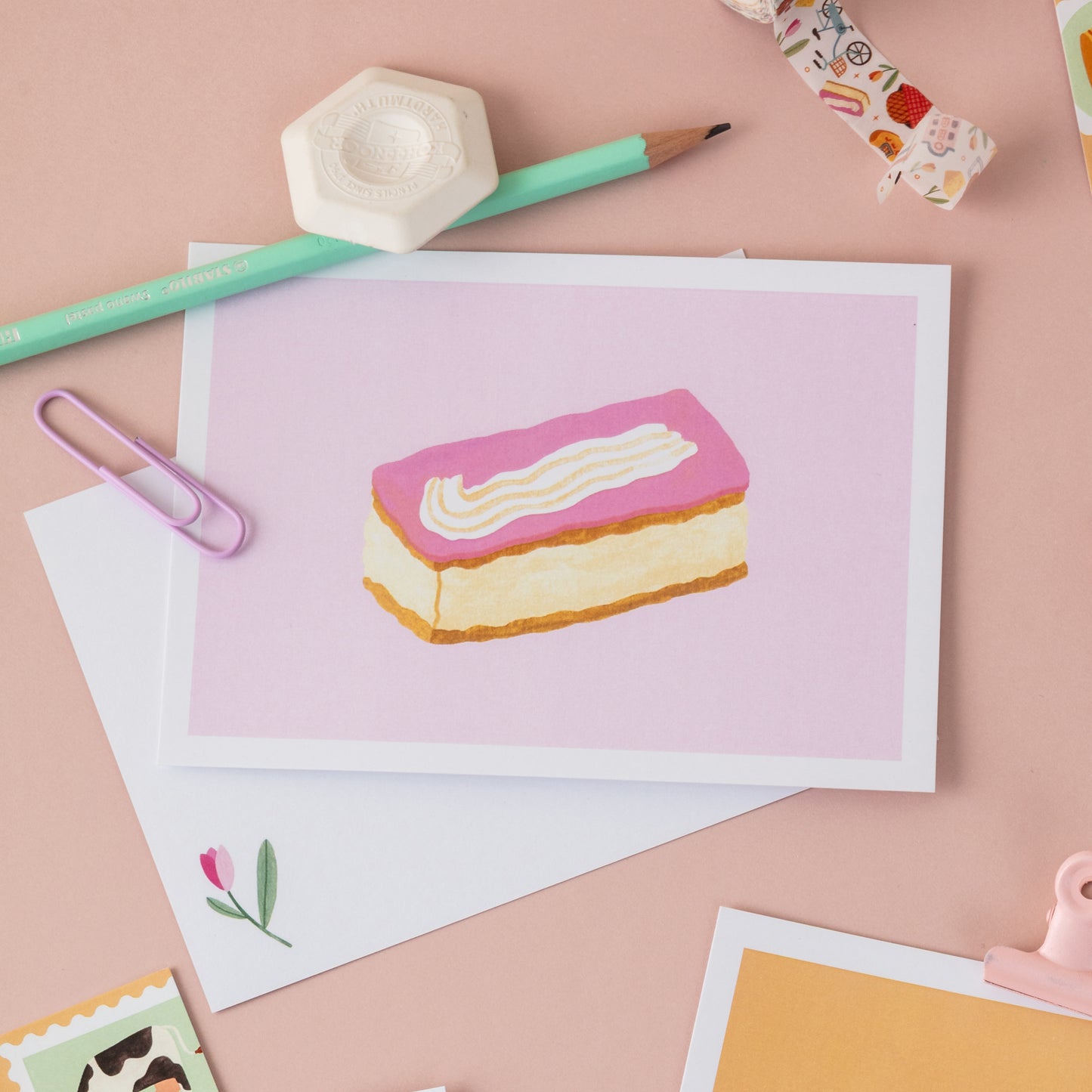 Roze Tompouce Postcard