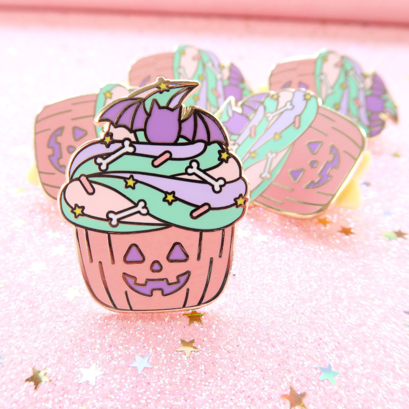 Halloween Cupcake Pin - Little Lefty Lou