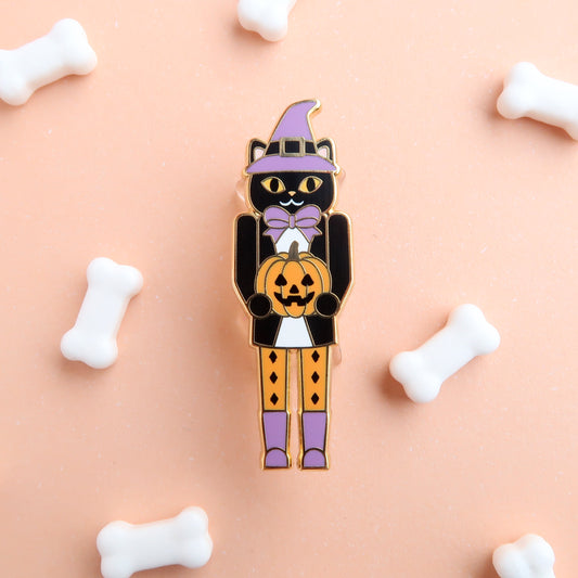 Halloween Notenkraker Pin